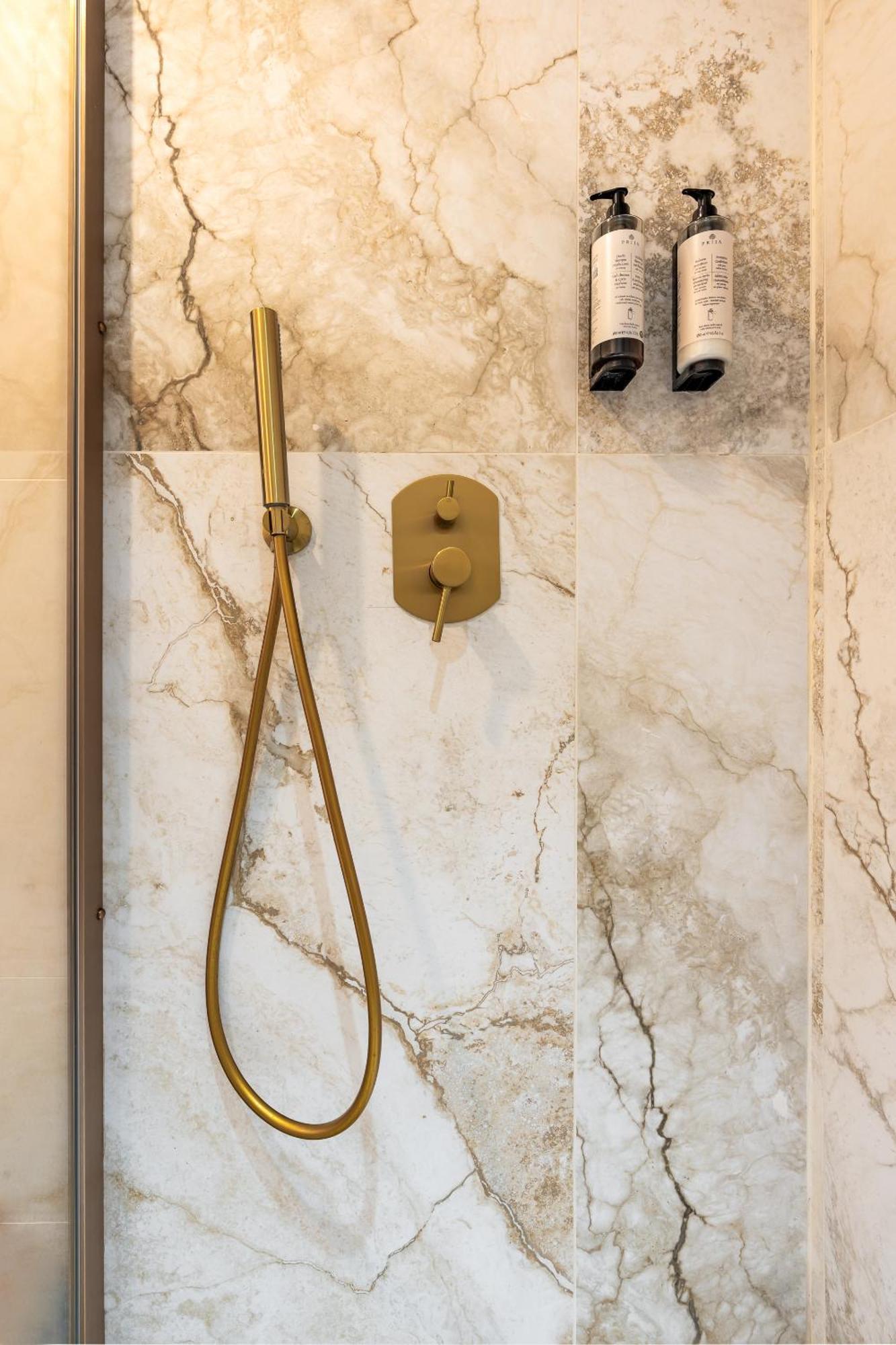 Decimo Meridio- At Spanish Steps- Rome Exterior photo